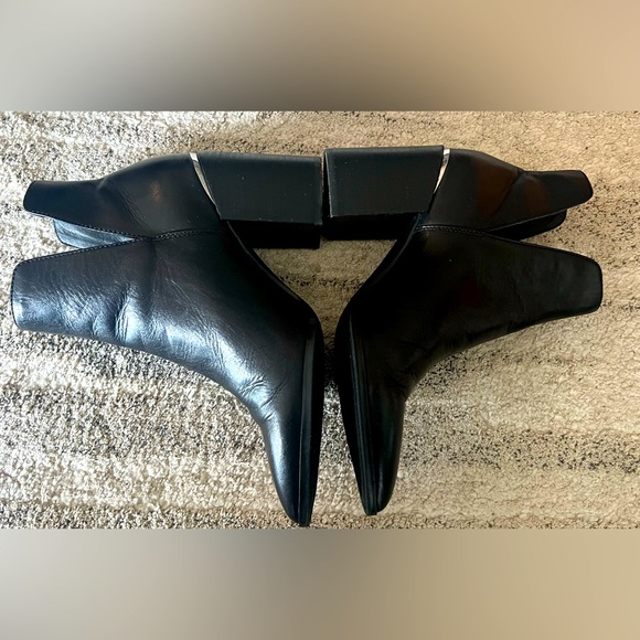 Steve Madden Black Leather Boots Kaylah Booties Anckle with 3 1/2” hills size 8M - Picture 8 of 10